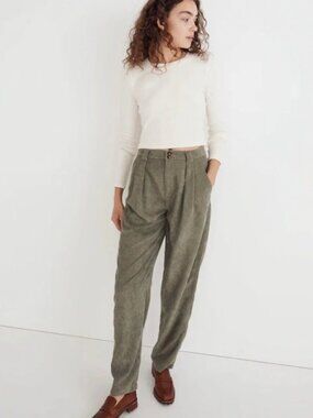 Madewell Pleated Lightweight Corduroy Pants - Olive Green